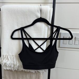 Vuori Sports Bra. Black. Size Small.